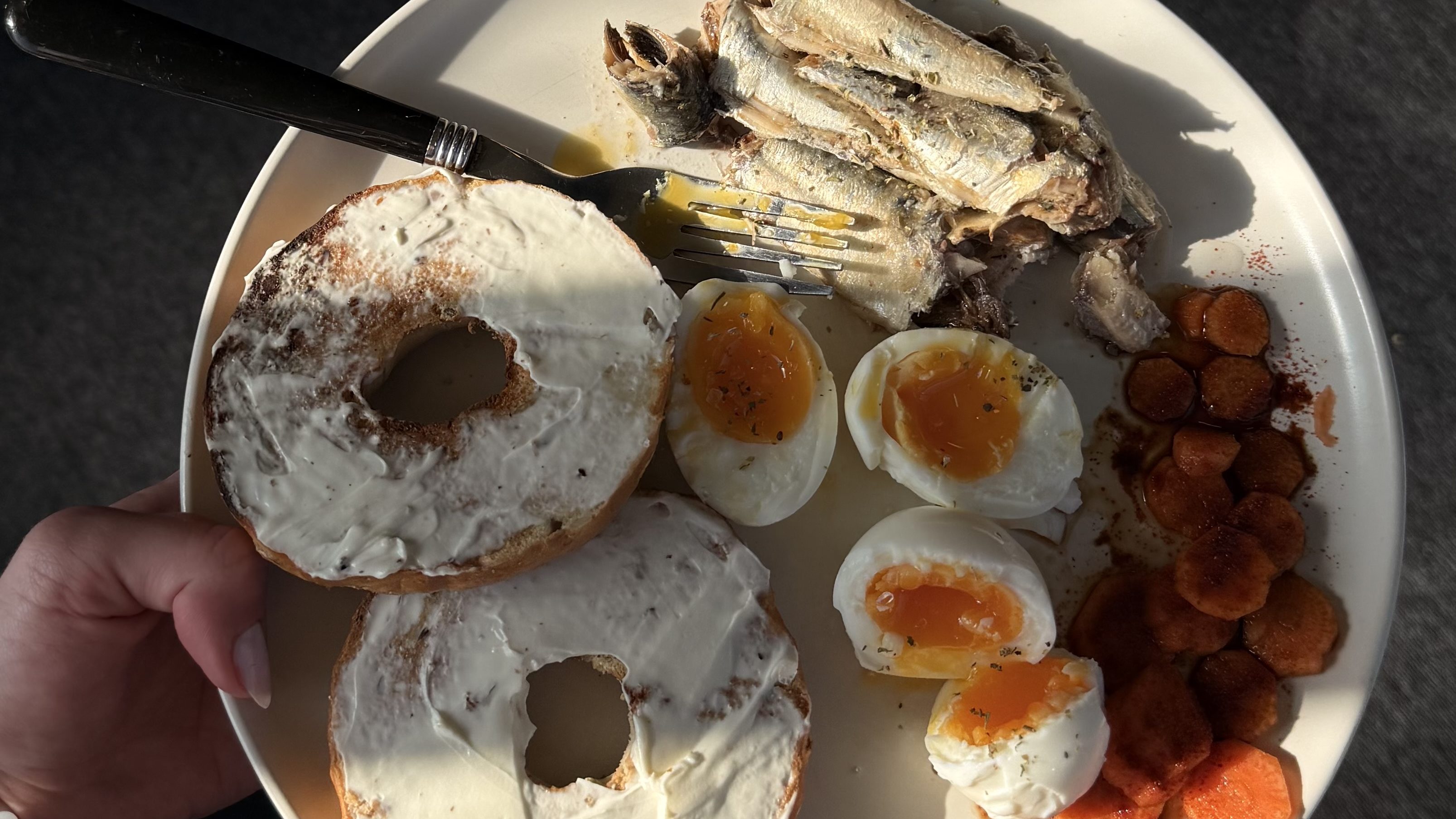 High-protein skin-friendly foods for students on a budget